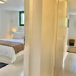 Paros Front House Dom wakacyjny Nausa