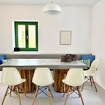 Paros Front House Semesterbostad