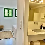 Semesterbostad Paros Front House Naousa