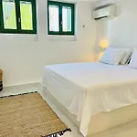 Paros Front House Semesterbostad