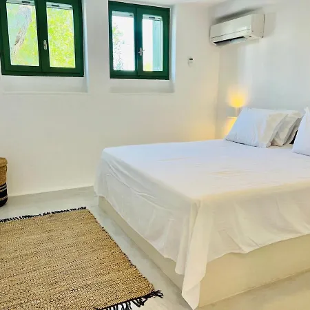 Paros Front House Semesterbostad
