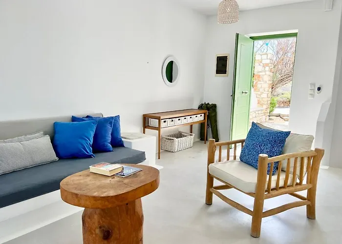 Paros Front House Casa de Férias *