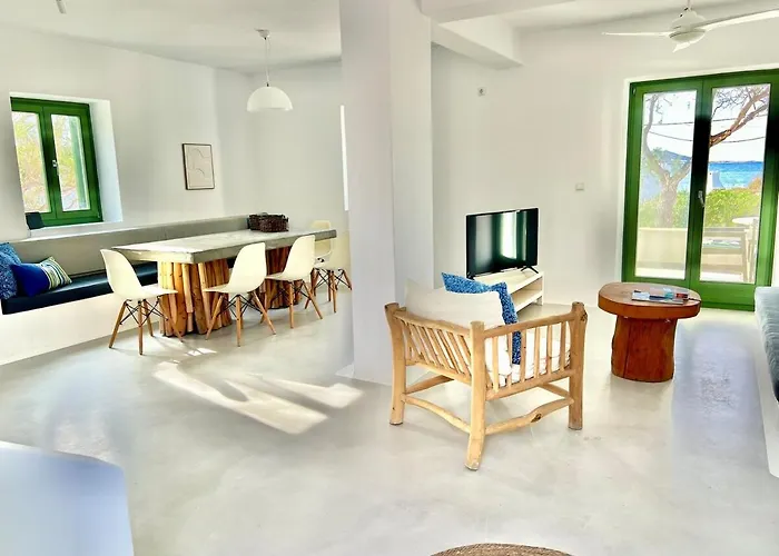 Paros Front House Casa de Férias