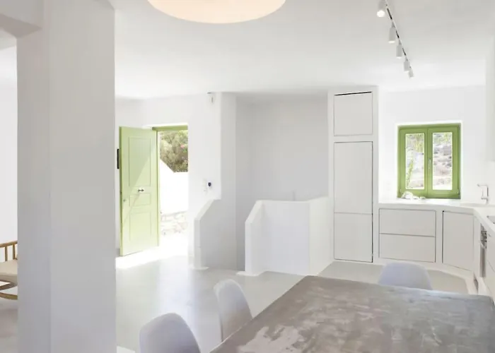 Casa de Férias Paros Front House *