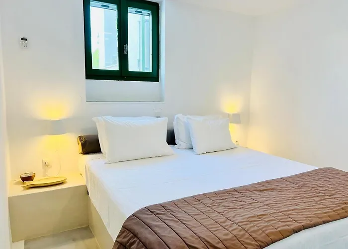 Paros Front House Casa de Férias *