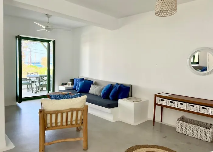 Paros Front House * Naousa