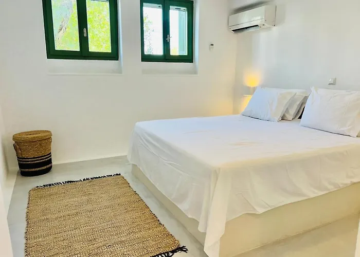 Paros Front House Casa de Férias